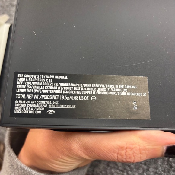 MAC Cosmetics NIB Eye Shadow x15 Warm Neutral Palette - Picture 4 of 6